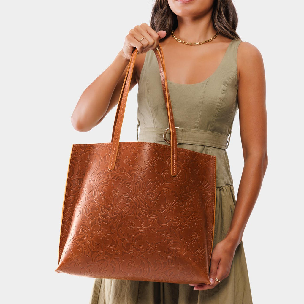 August Tote
