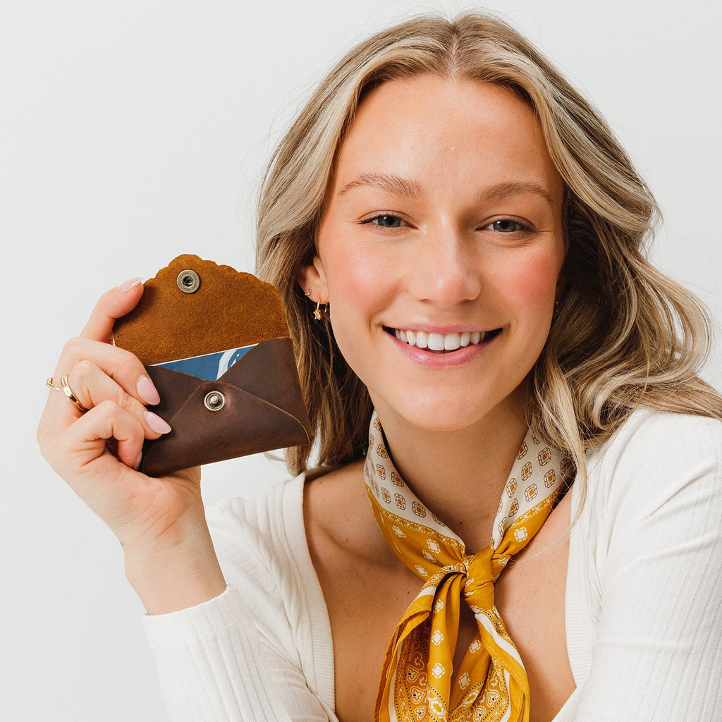 Mini Daisy Wallet
