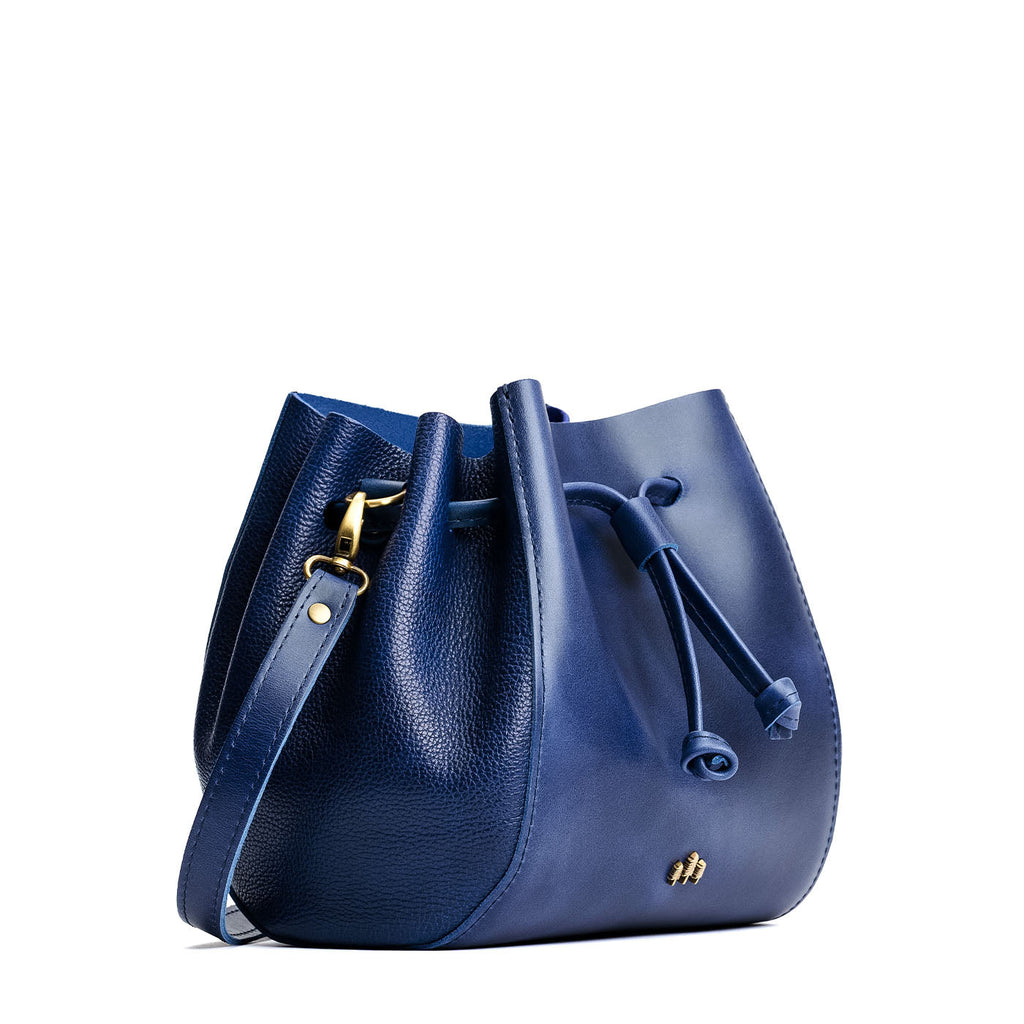 Nest Bucket Bag