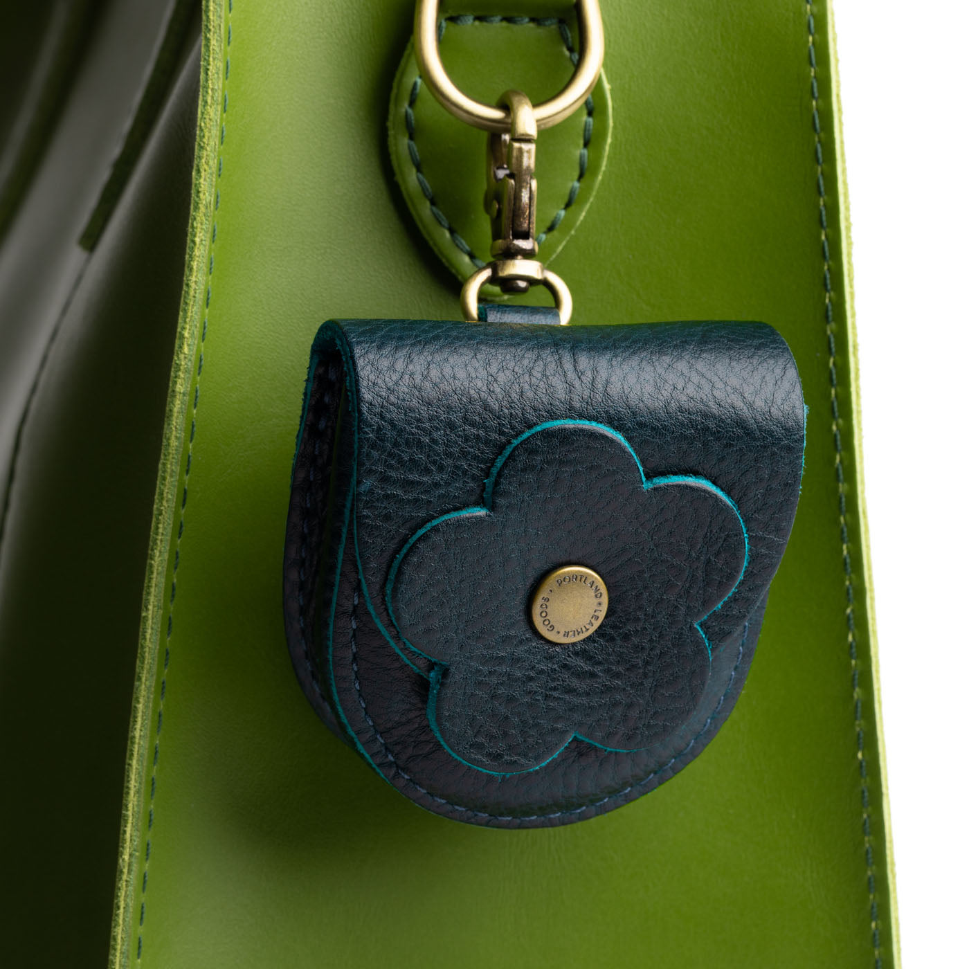 Petunia Pouch