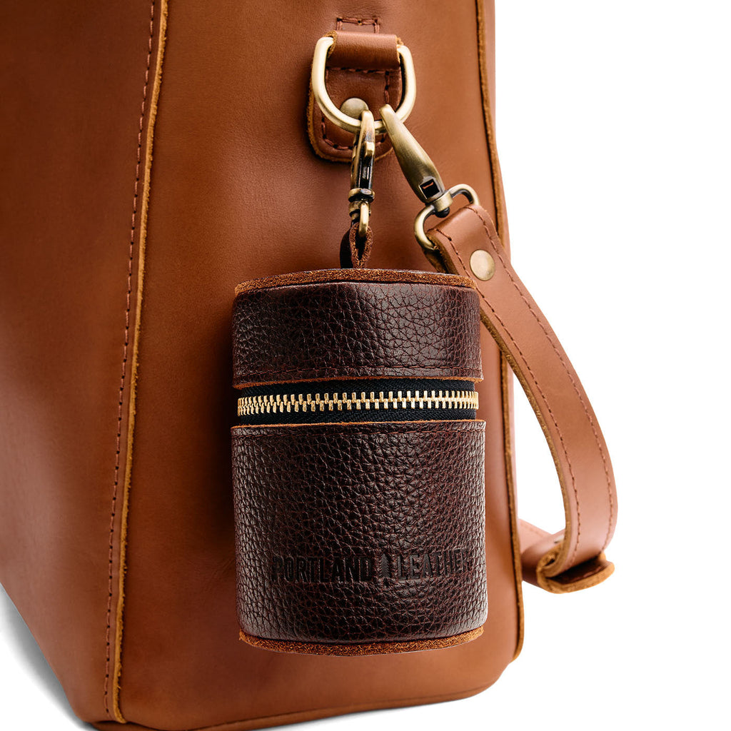 Rollie Pouch