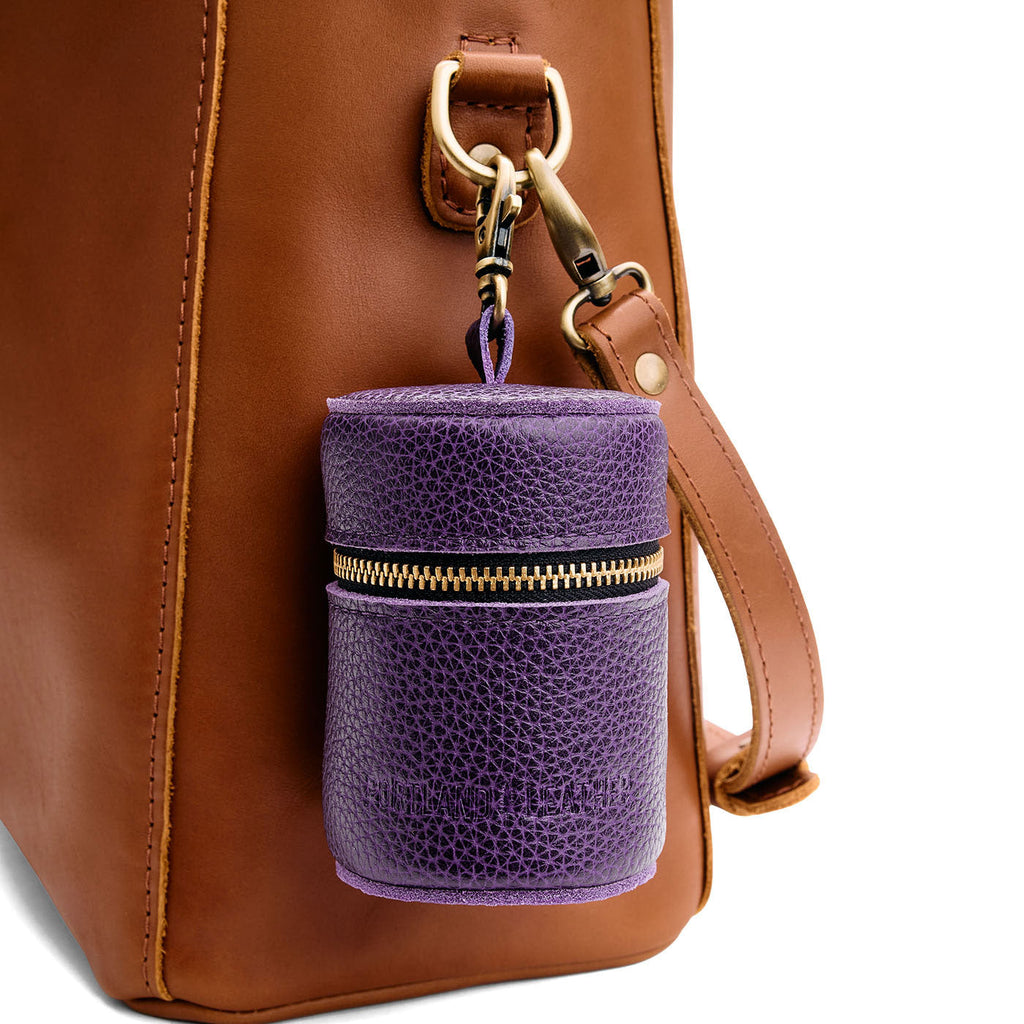Rollie Pouch