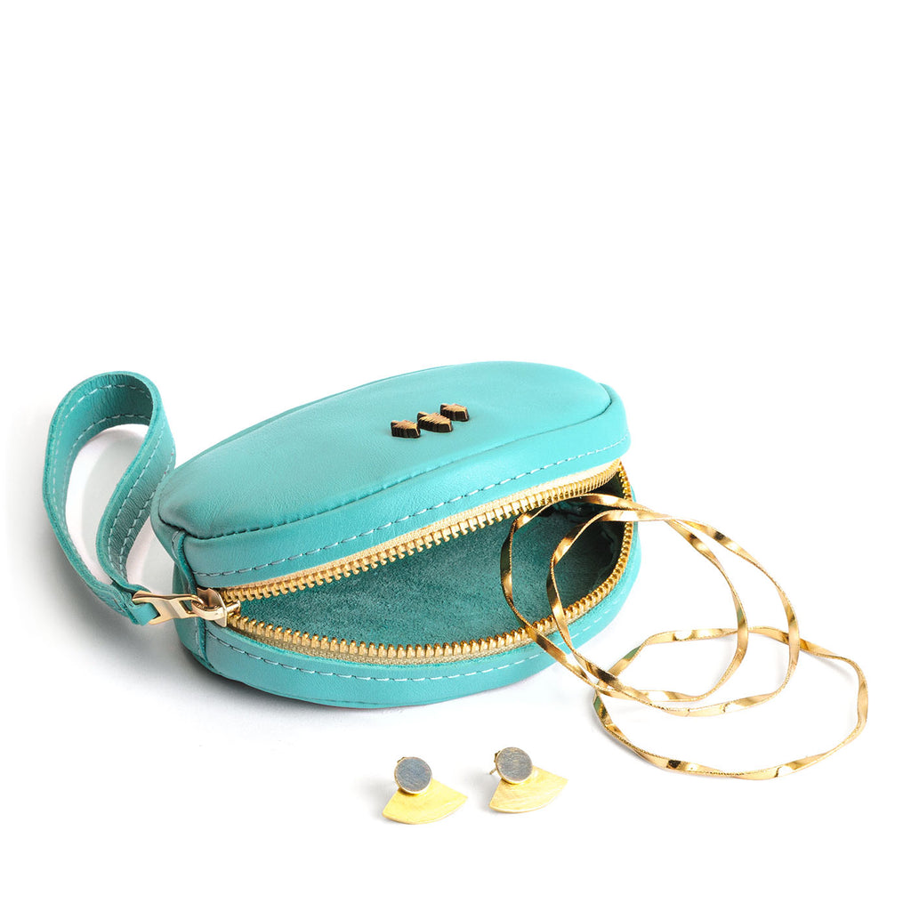 Roswell Pouch