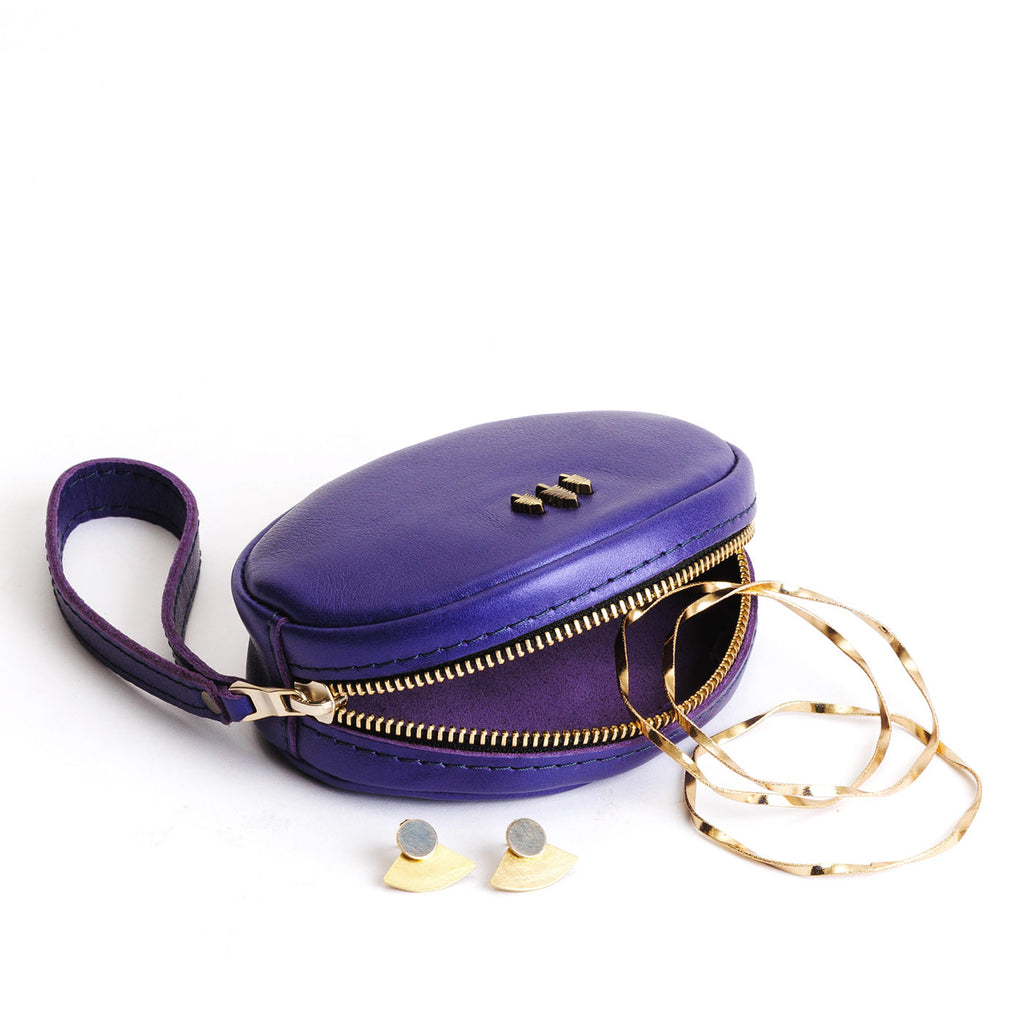 Roswell Pouch